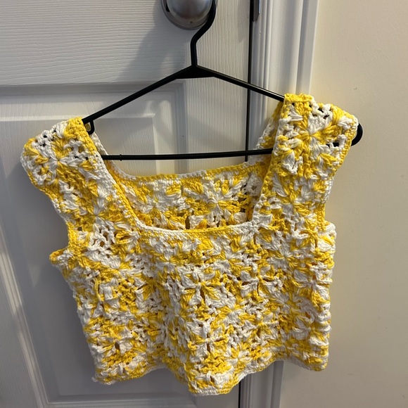 All hand made crocheted top! - Picture 3 of 5